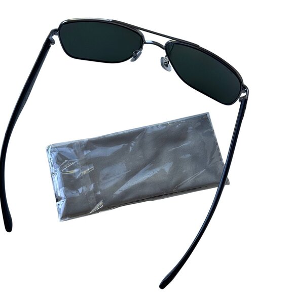 New without Tags Ray-Ban Black/Silver Aviator Sunglasses - Picture 2 of 14